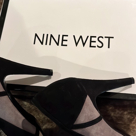 Nine West geometric pattern suede heels - Picture 5 of 7